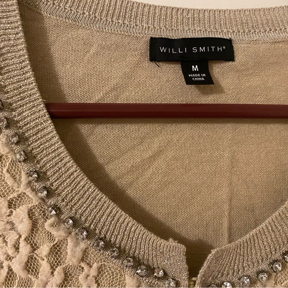 Pretty sweater - Picture 2 of 4